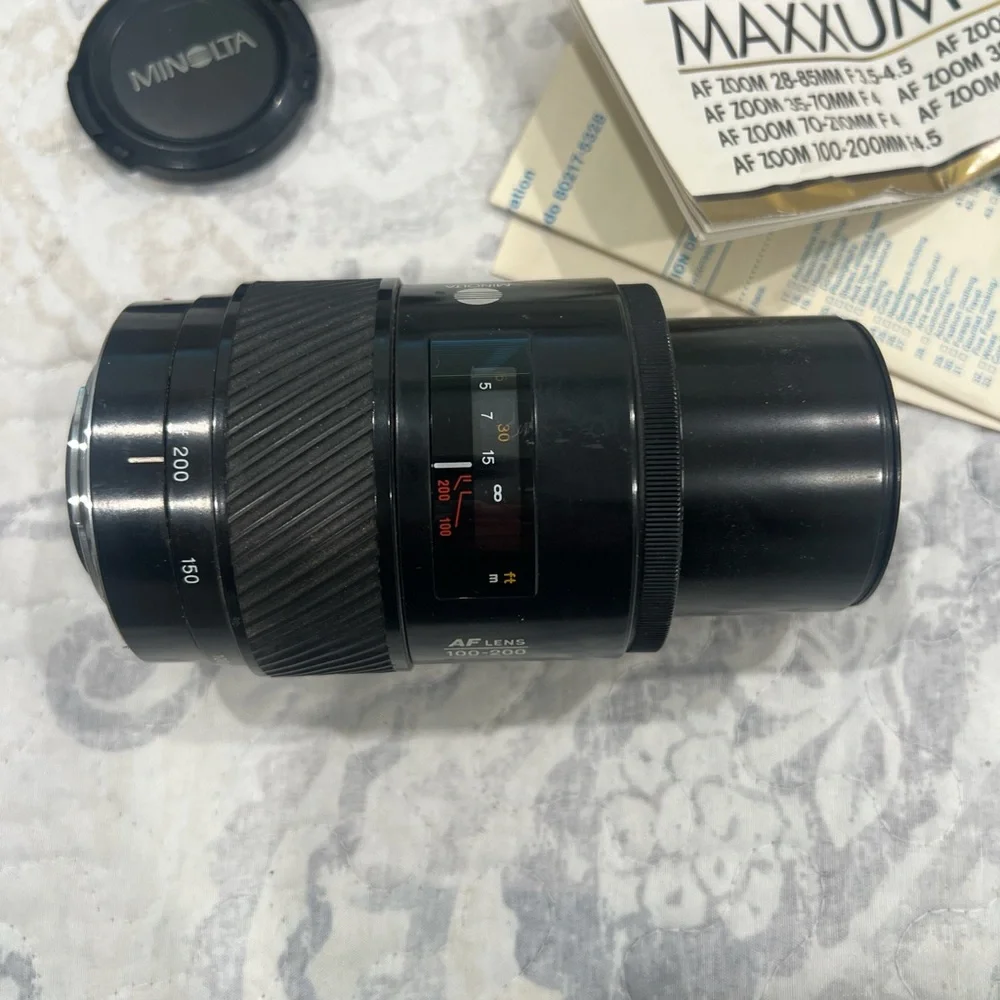 Maxxum AF 100-200mm Black Camera Lens